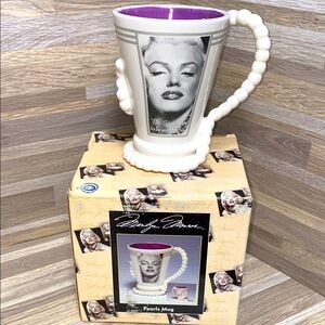 Marilyn Monroe Mug with Pearl Handle vintage pearl mug office pen cup coffee
